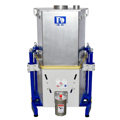 Flexible hopper for powders